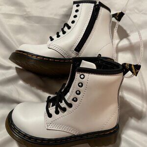 DOC MARTEN 25810